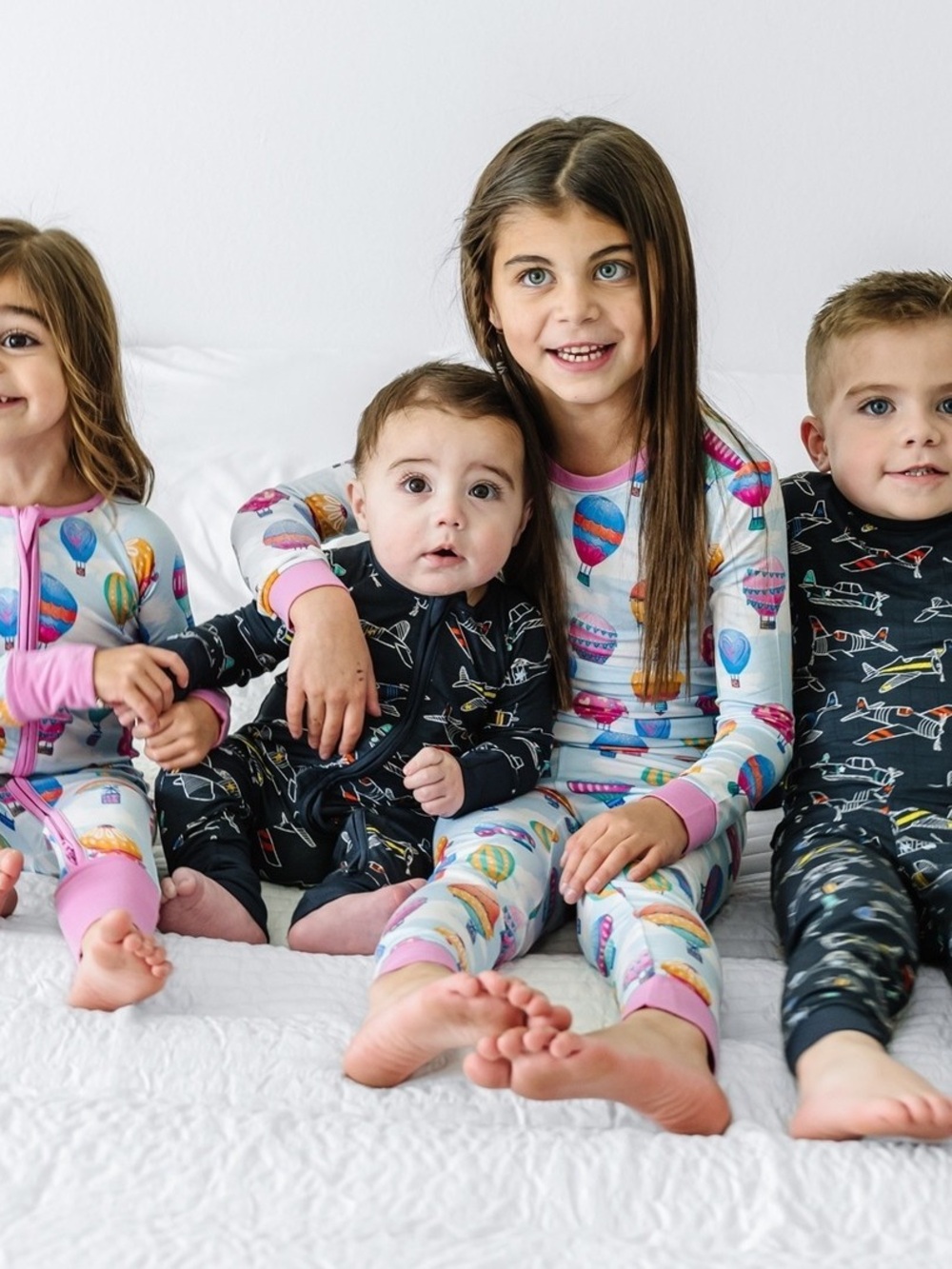 ✈️🖤Little Sleepies Bamboo Zippy–Retired Vintage Airplane | 18/24 Months | GUC🖤✈️